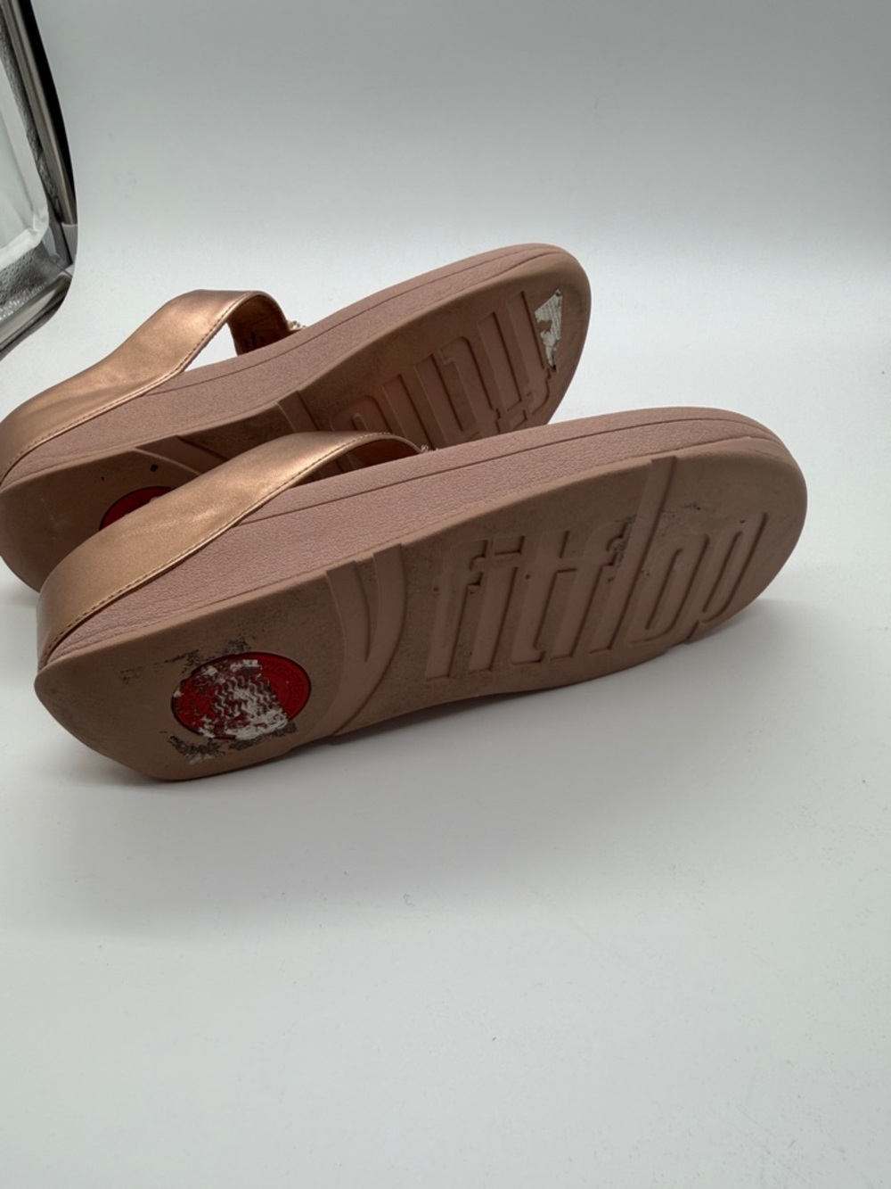 Fitflop Rose Gold Beaded Toe-Post Sandals - Pink Footbed - Picture 5 of 6